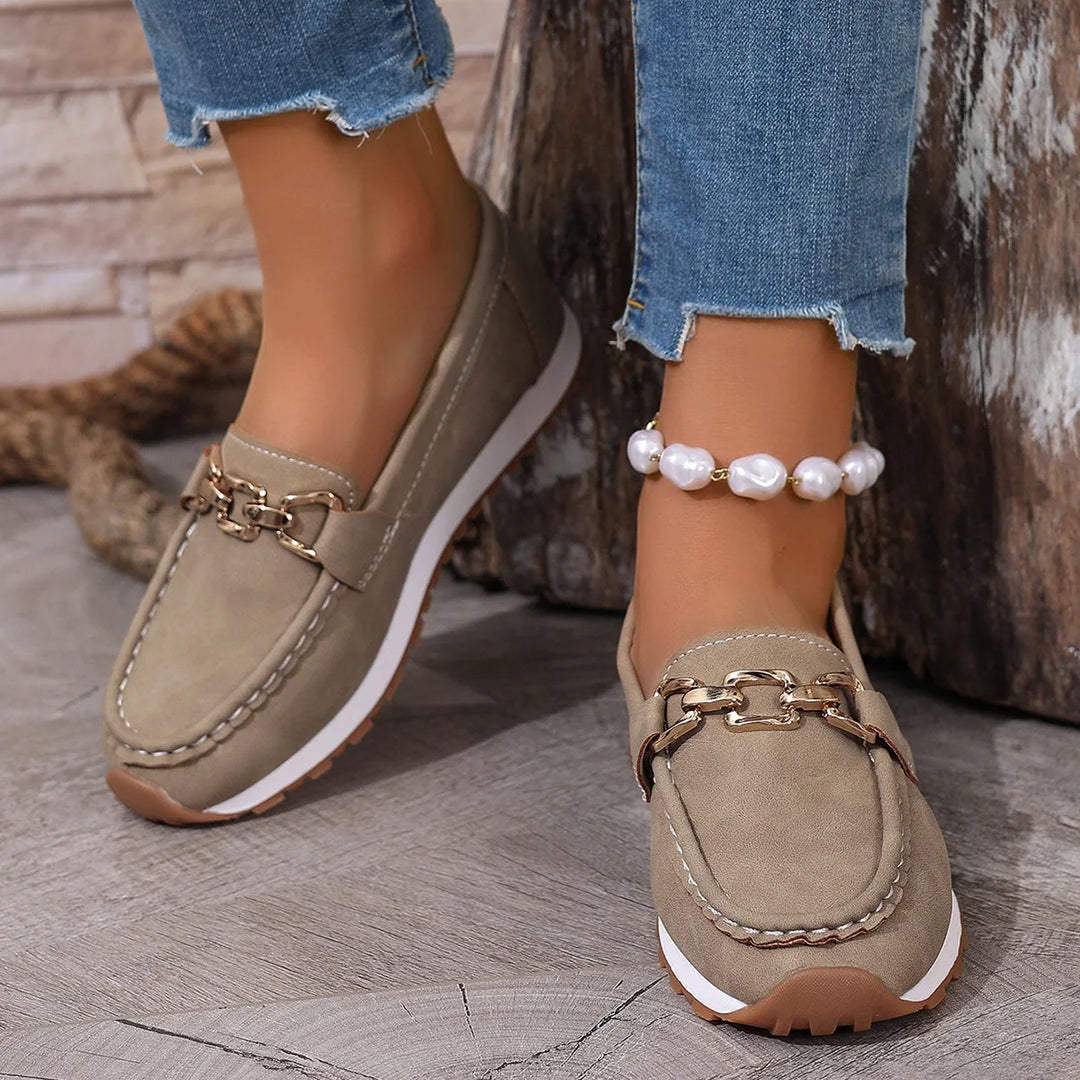 Versatile Wear-Resistant Metal Chain Flat-Bottomed Thick-Soled Casual Loafers Autumn 2025 Fashion Loafers