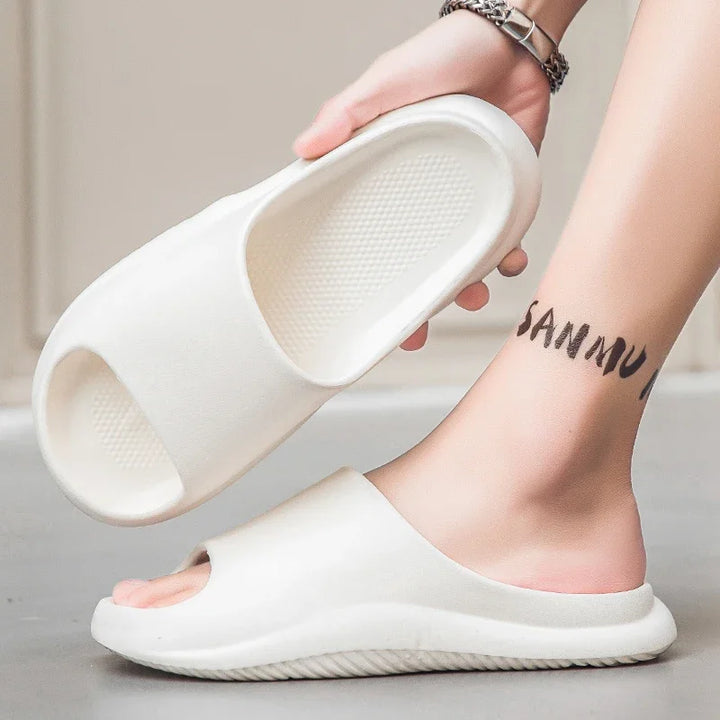 A Couple of Flip-flops for Men To Wear Outside in Summer. They Are Lightweight, Anti-slip and Casual Cooling Slippers
