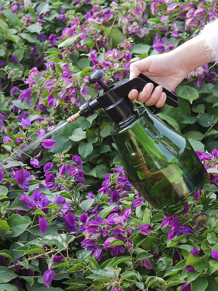 Versatile 50.72oz Garden Watering Can with Adjustable Nozzle - Durable, Easy-to-Use Pressure Sprayer for Plants & Disinfection