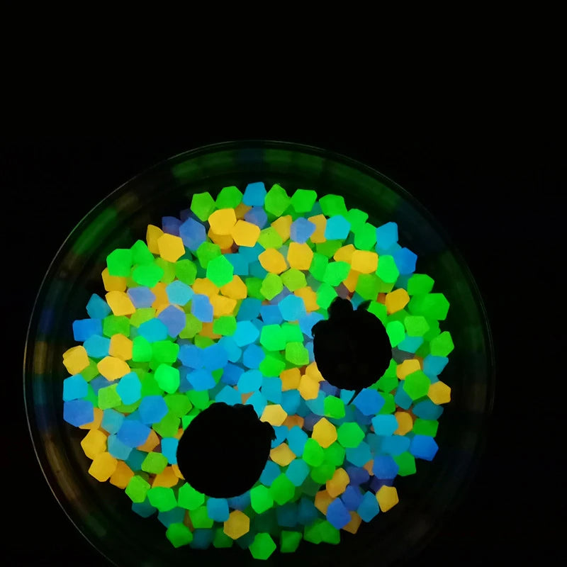 100 Pcs/Bag Luminous Stones Home Garden Aquarium Landscaping Glow in the Dark Pebbles Artificial Fluorescent Plastic Gravel