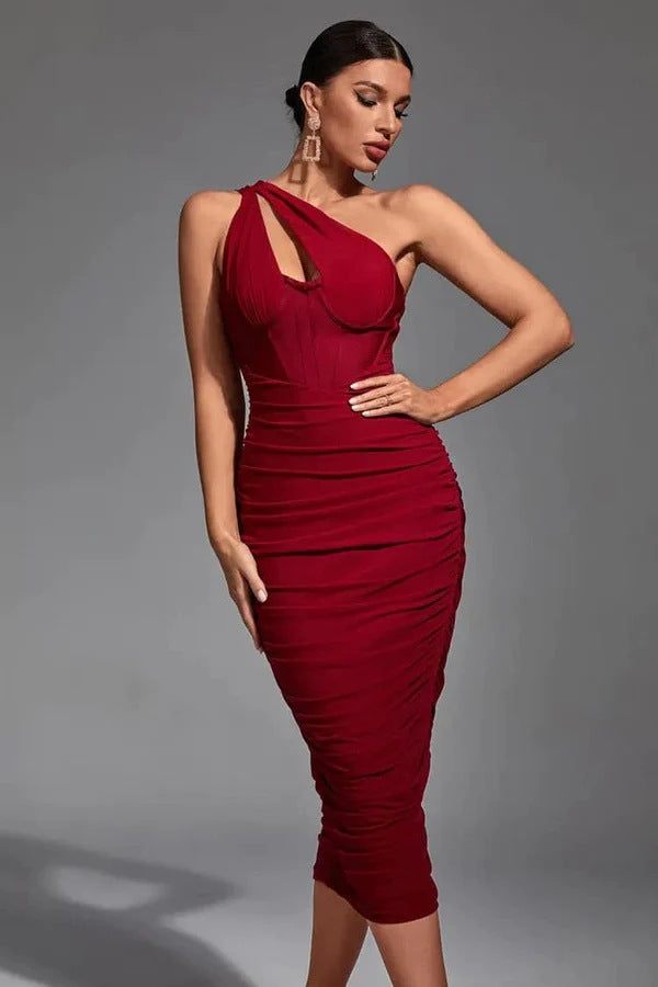 Solid Color Pleated One-Shoulder Fishbone Hollow Out Dress