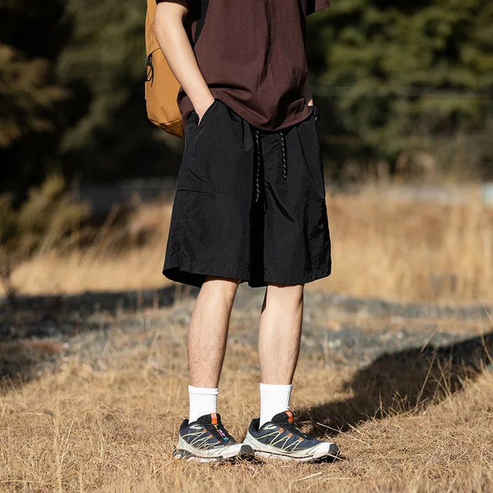 Slightly wrinkled cargo shorts thin side open pockets outdoor casual cropped streetwear pants men clothing