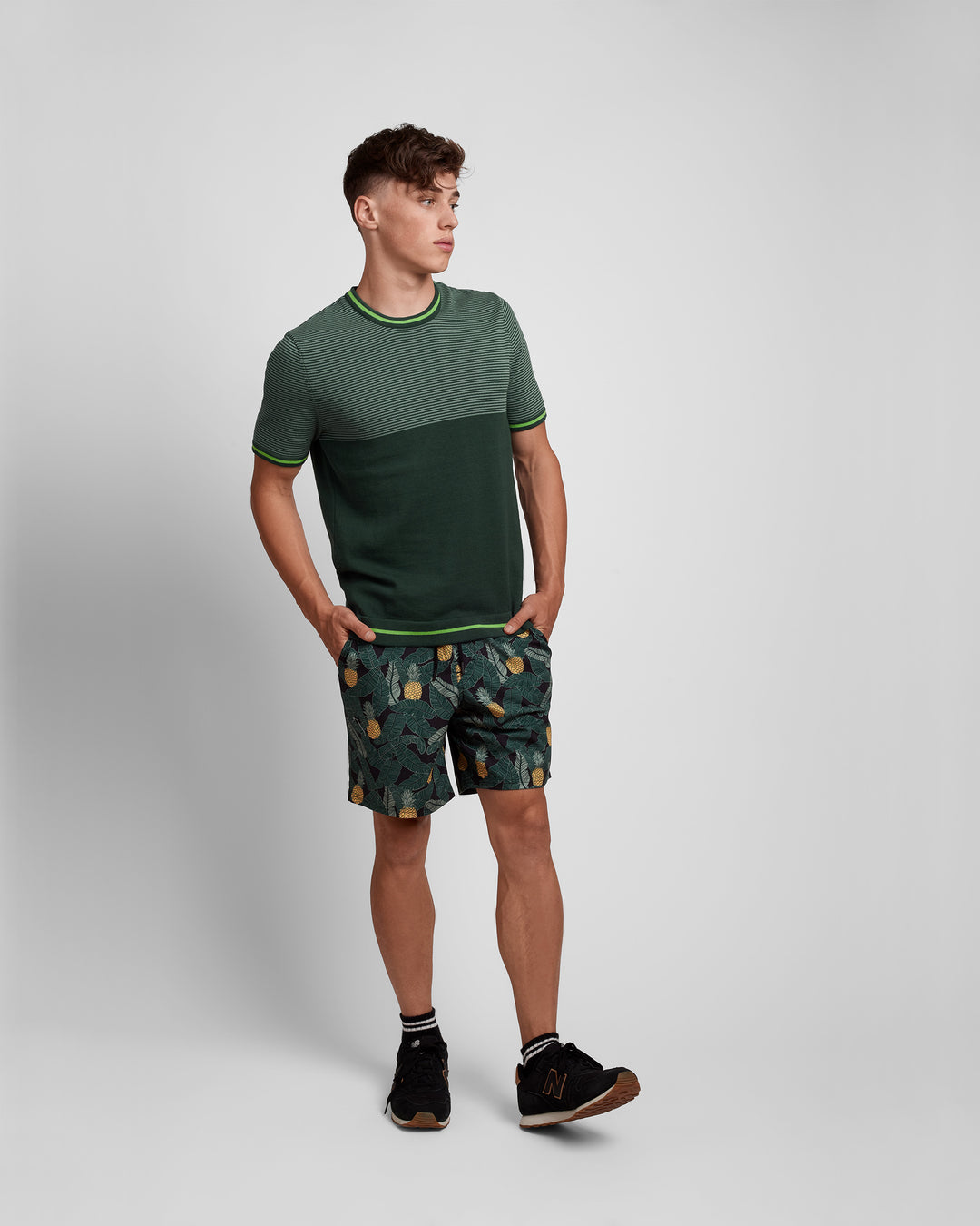 Crew Neck Multicolored Short Sleeve Knit-Tee With Top Stripe Pattern